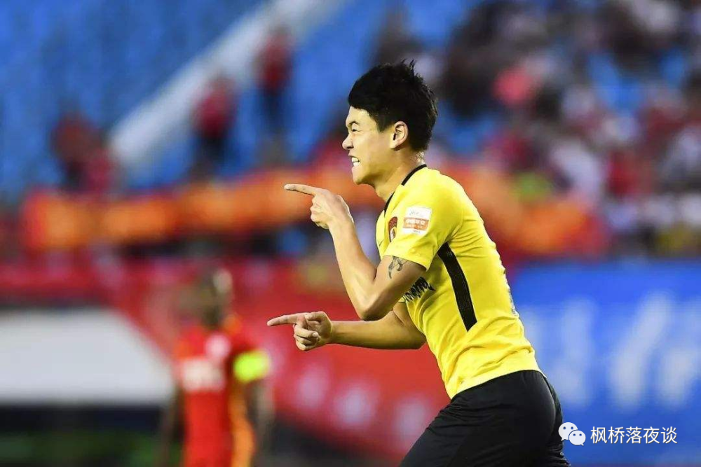 拉齐奥定位球专家,精准配合头槌破门定乾坤  拉齐奥定位球专家,精准配合头槌破门定乾坤