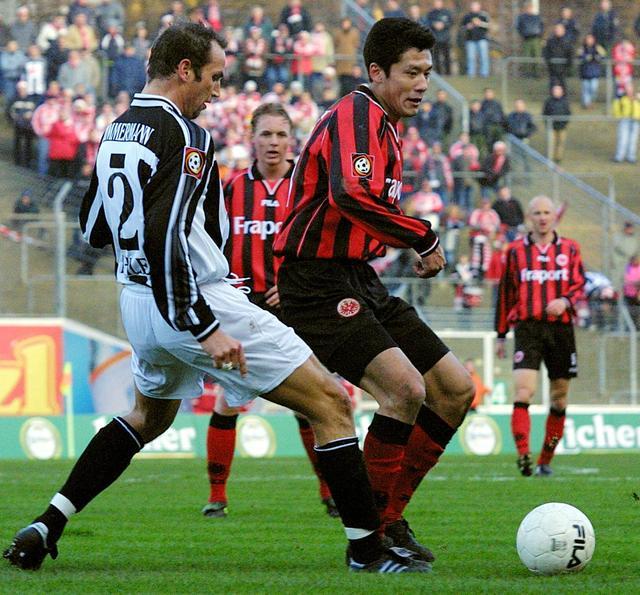 弗赖堡战术纪律严明,德甲整体足球理念践行者